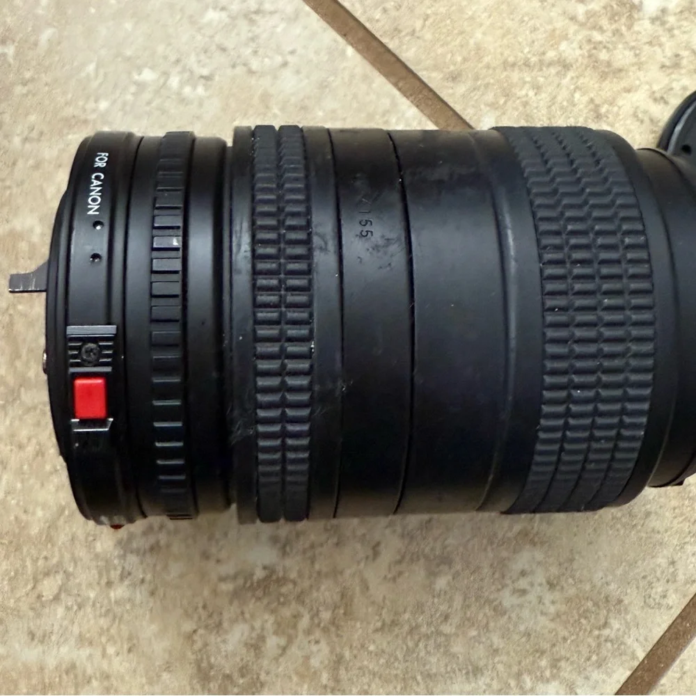 Promaster Spectrum 7 70-210mm f4-5.6 Zoom lens